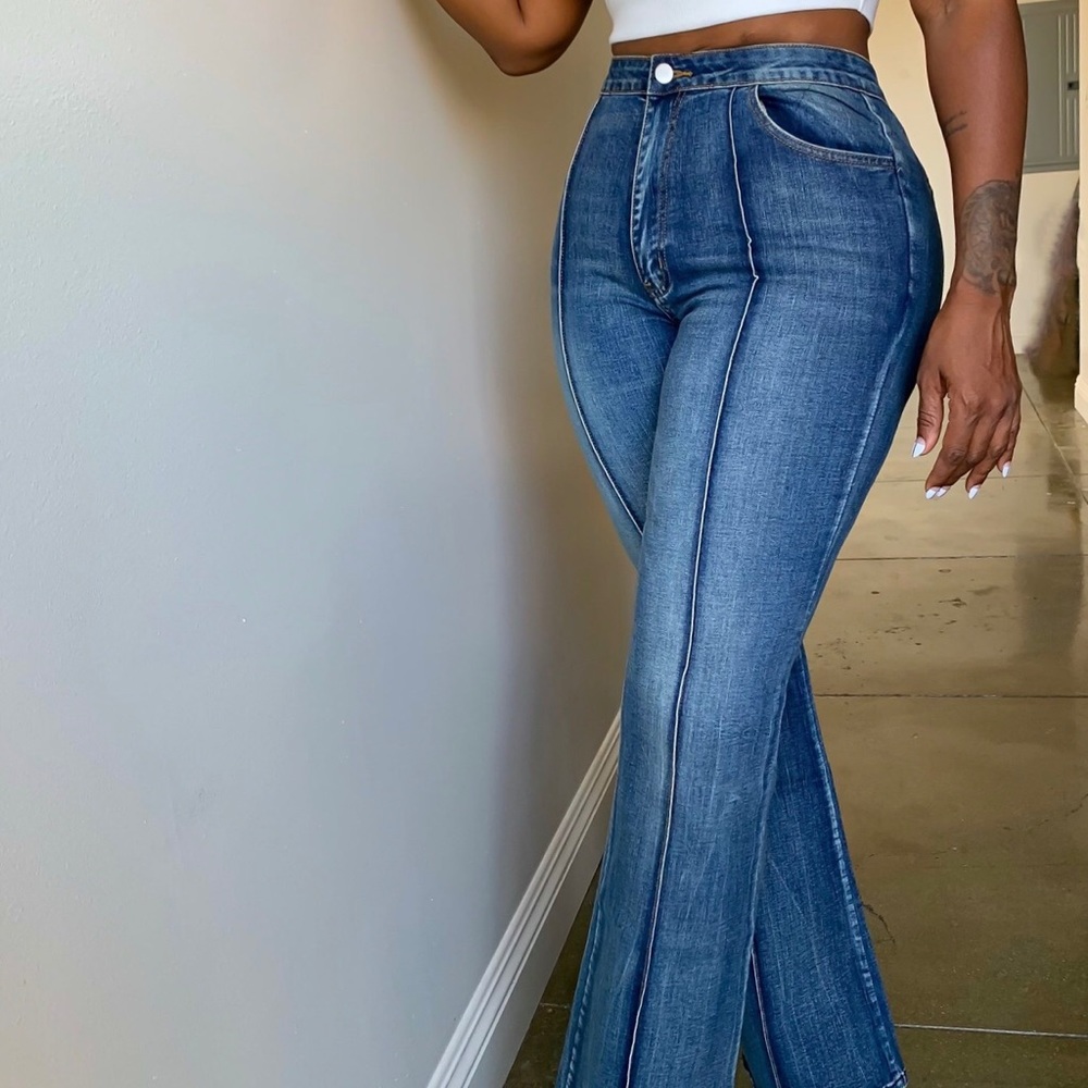 🔥 Brand New 🔥 "Hot Stuff" Jeans
